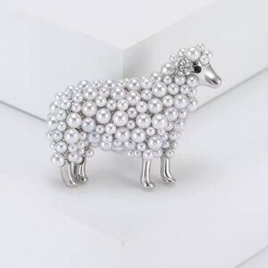 Vintage Pearl Sheep Gray Silver Brooch